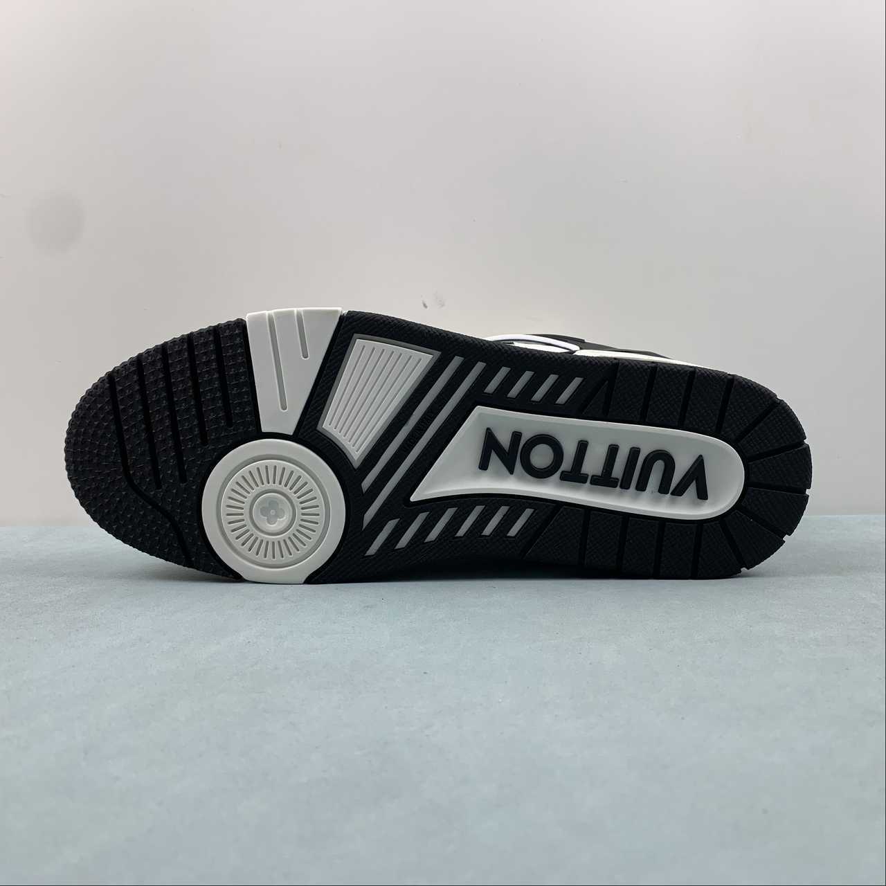 Louis Vuitton Trainer