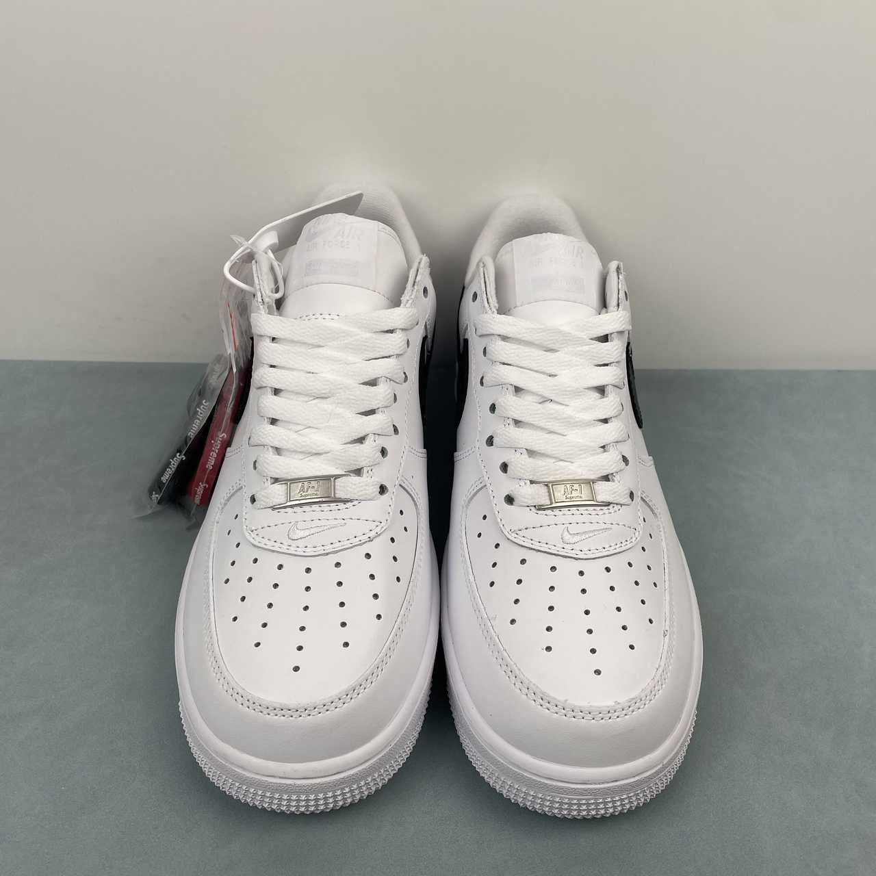 Nike Air Force 1 Supreme