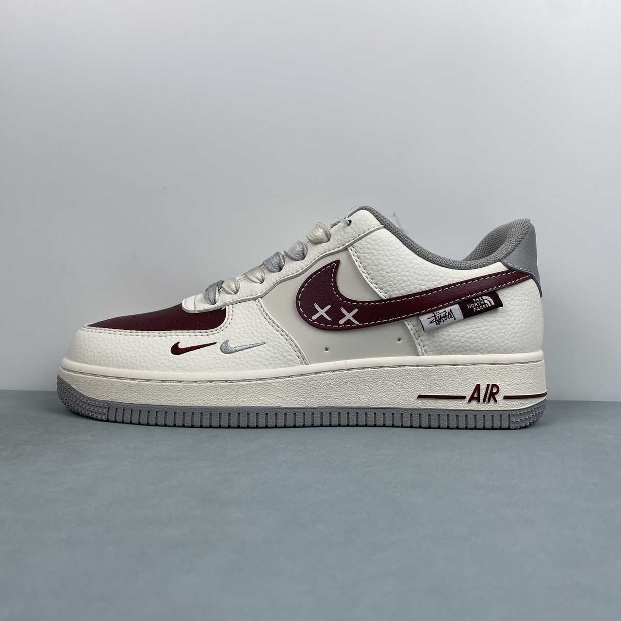 Nike Air Force 1 con The North Face
