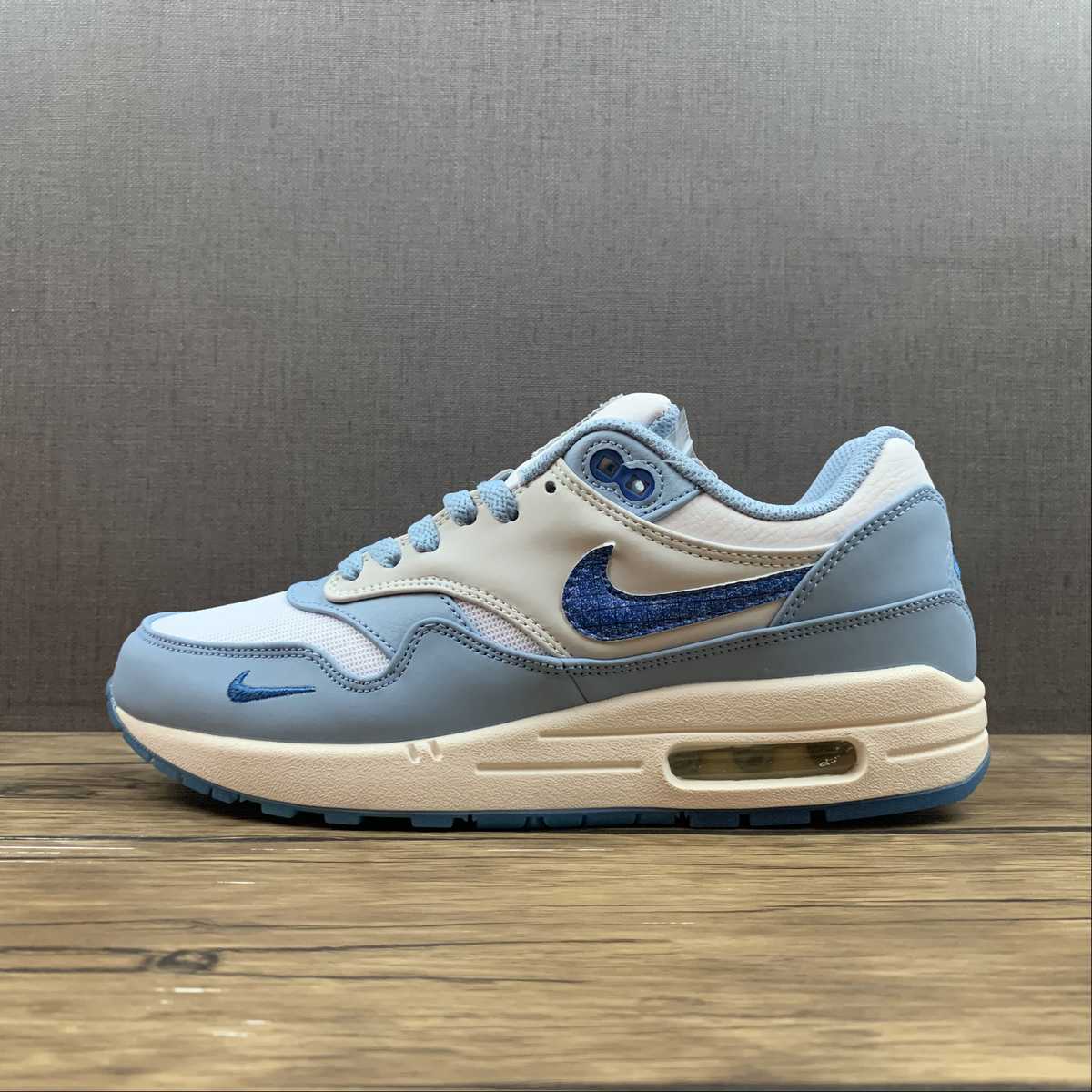 Nike Air Max 1 Blueprint
