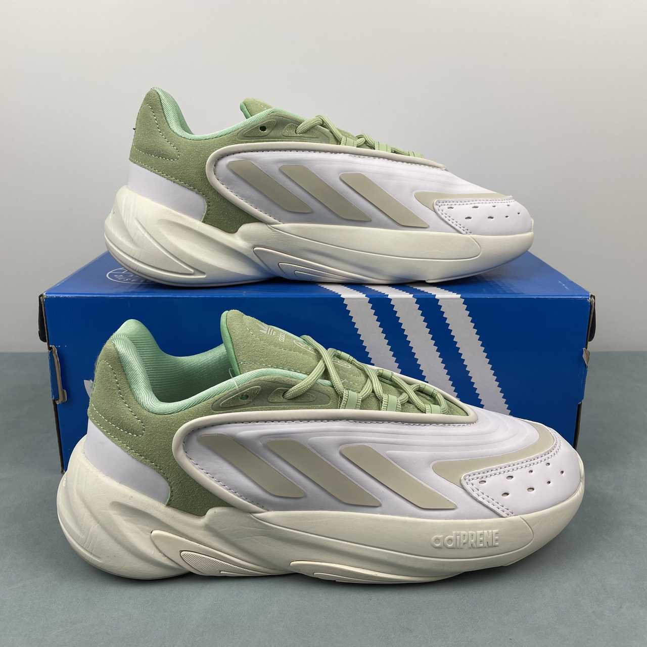 Adidas Ozelia