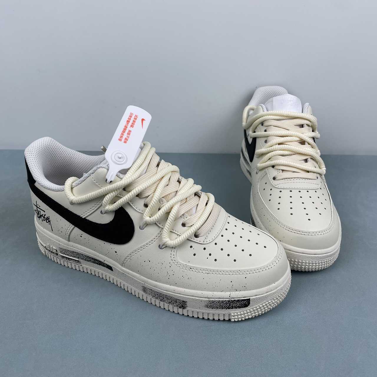 Nike Air Force 1 x Stüssy