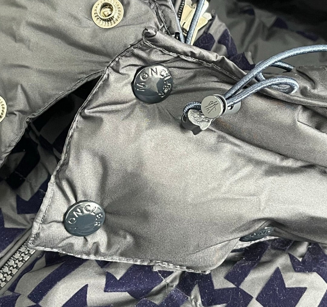 Abrigo acolchado Moncler Puffer Monograma